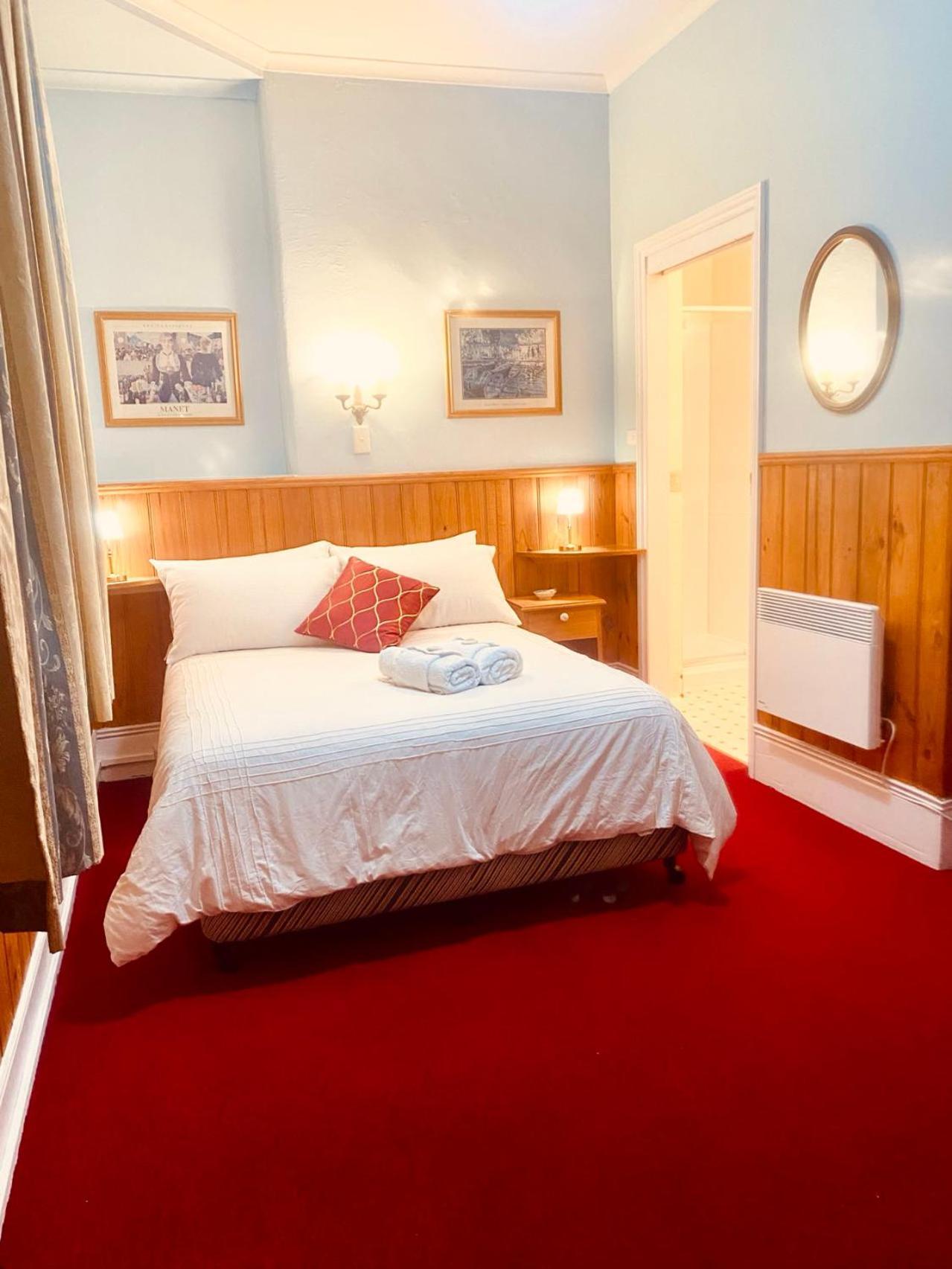 Hillview House Bed & Breakfast 3*