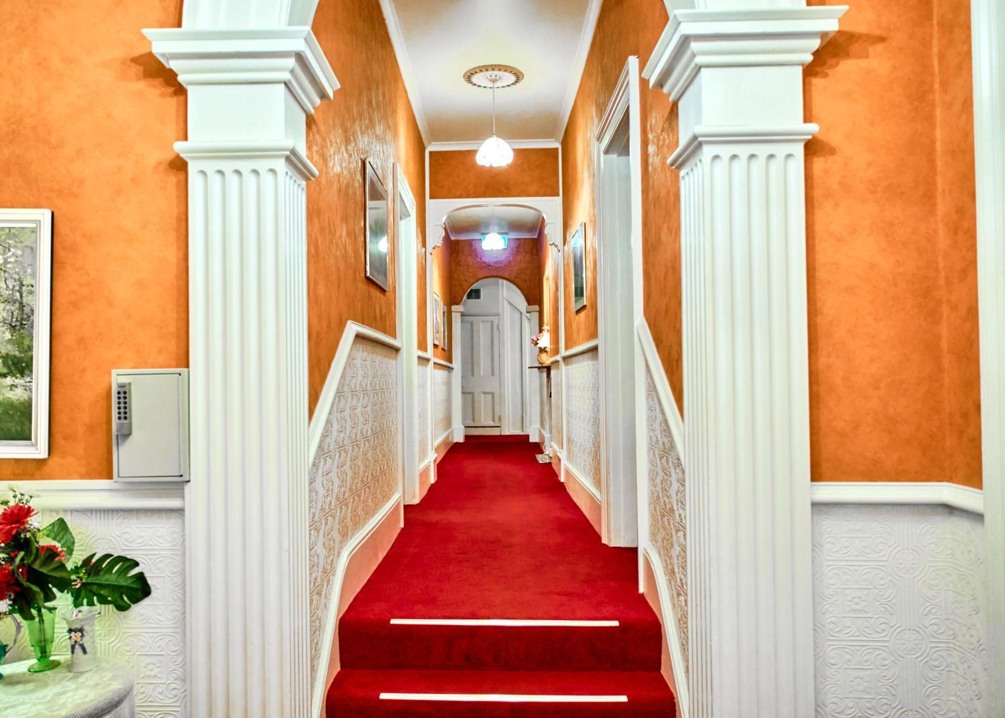 Hillview House Bed & Breakfast 3*