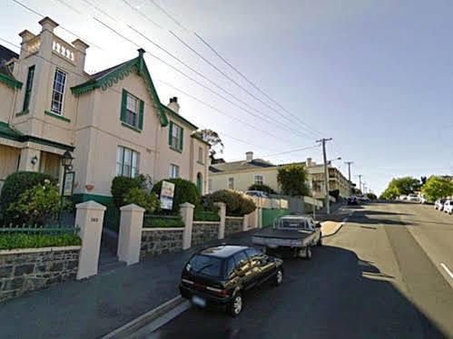 Hillview House Bed & Breakfast 3*